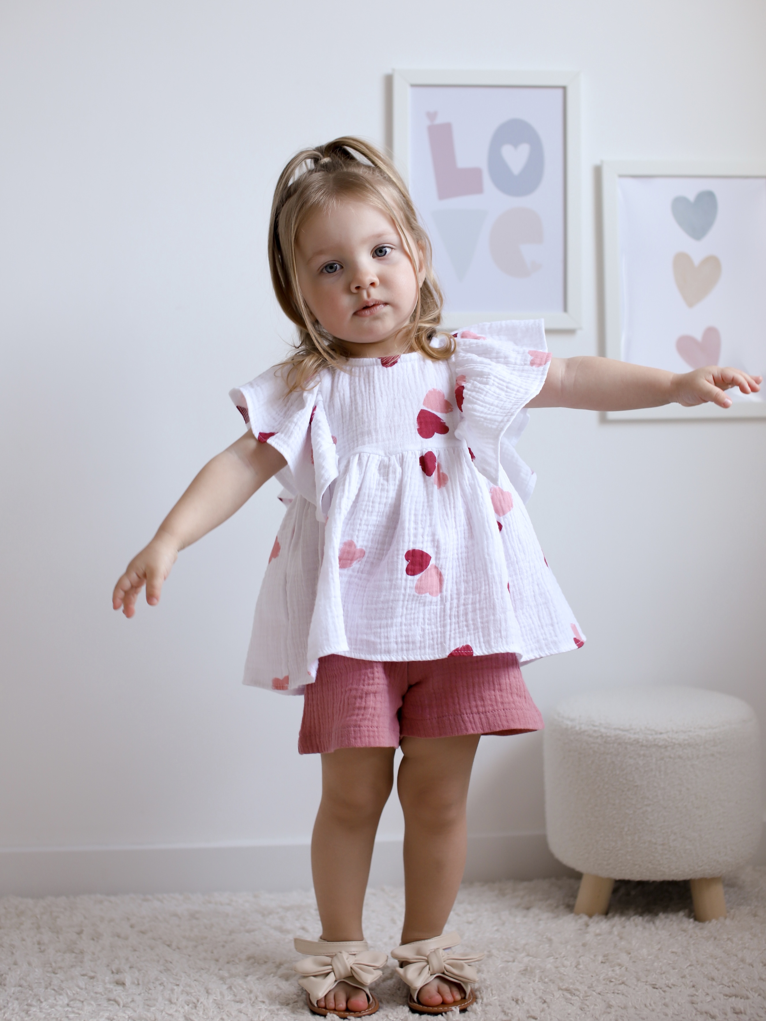 Костюм из муслина топ и шорты "Пудровые сердечки"